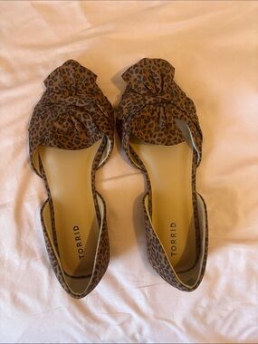 torrid Leopard Print Brown Knot-Front Flats